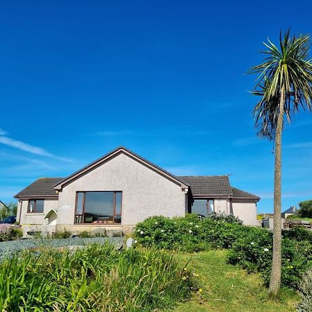 Brae Lea House, Lochboisdale, South Uist. Outer Hebrides Bed & Breakfast Exterior photo